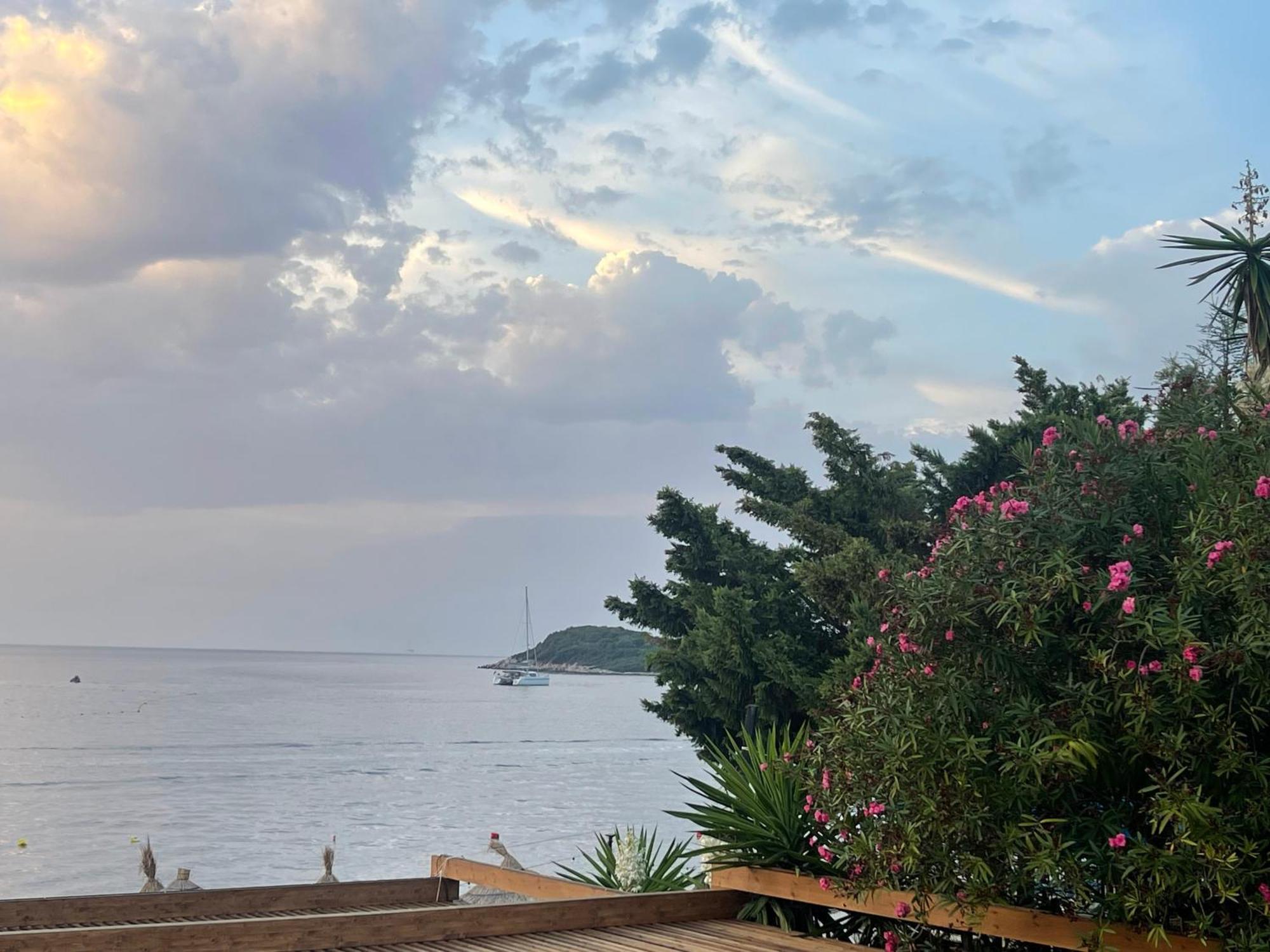 Manta Hotel Ksamil Eksteriør bilde